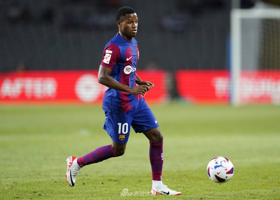 职业足球转 职业足球转