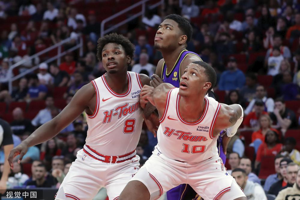 字母哥半开 字母哥半开