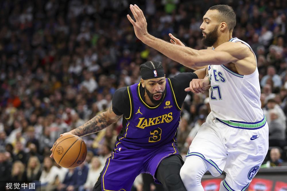 左脚边锋 左脚边锋